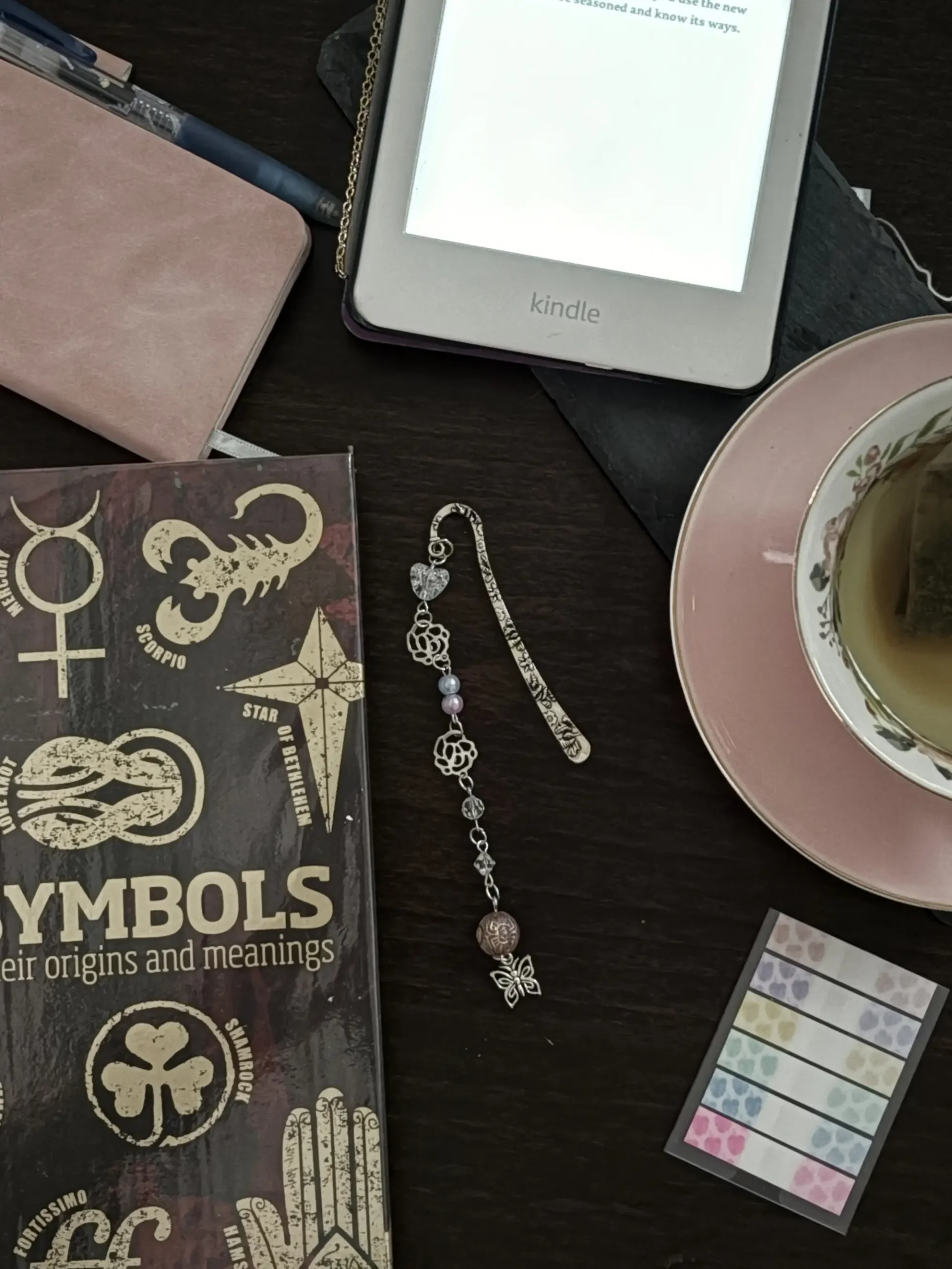 How to Create a Cozy Reading Ritual at Home